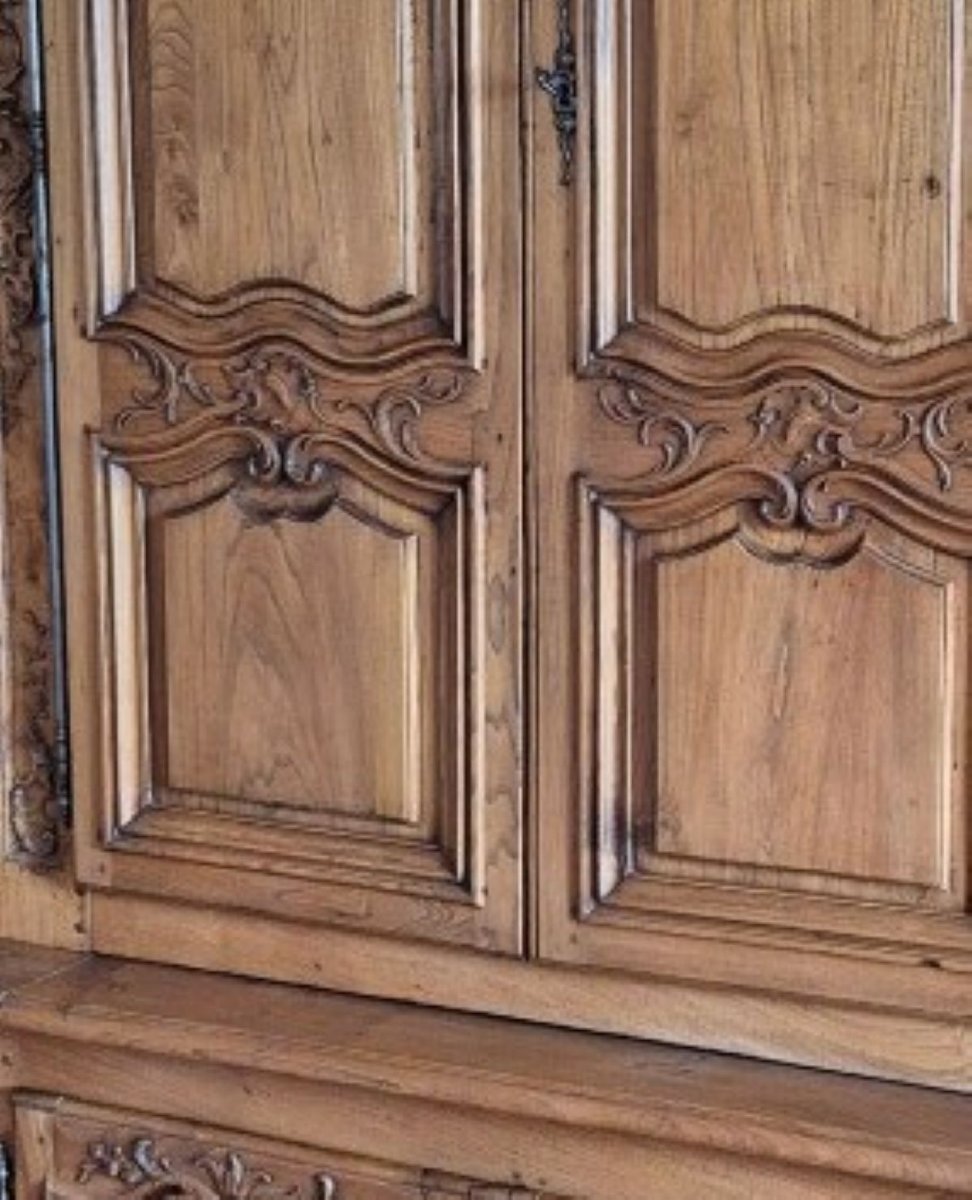 Large 8-door Sideboard-photo-4