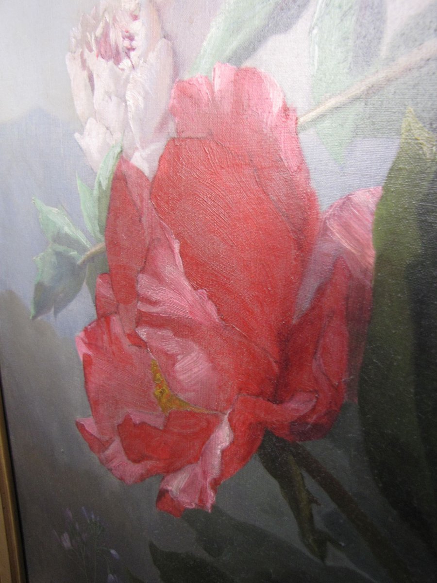 A Large Painting Of Flowers-photo-1