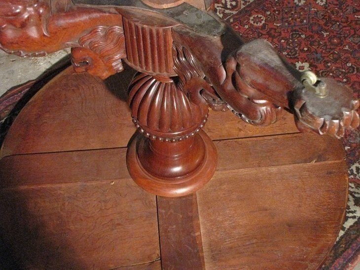 Gueridon à tête de lion-photo-1