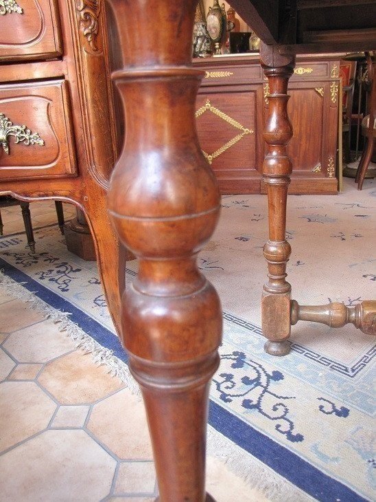 Small Louis XIII Table-photo-1