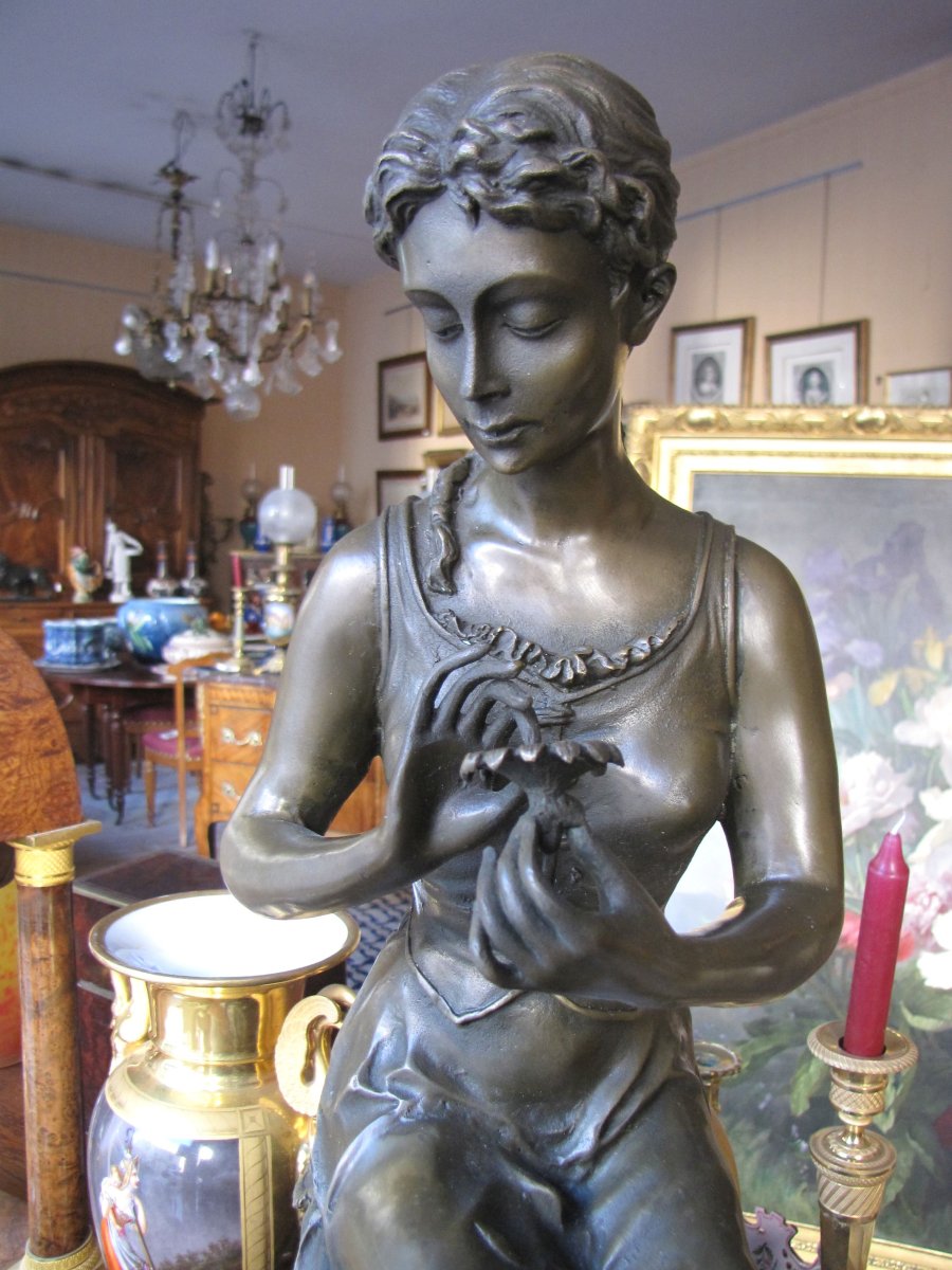 Jeune femme en bronze-photo-2