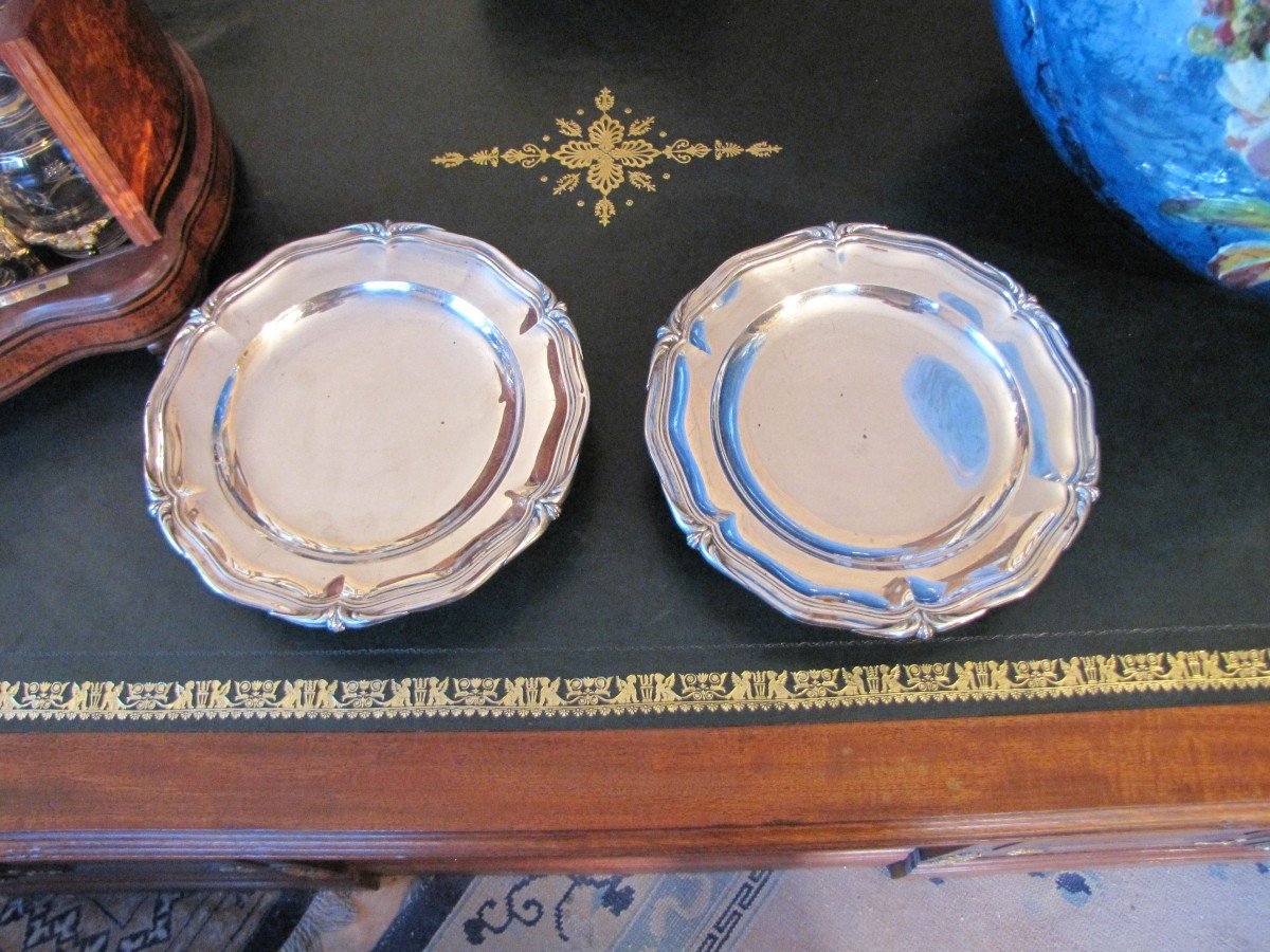 Pair Of Cakes Silverdishes