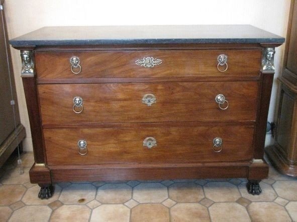 Commode empire
