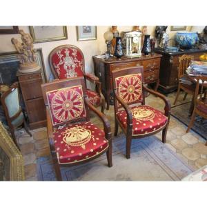 Paire de fauteuils Restauration