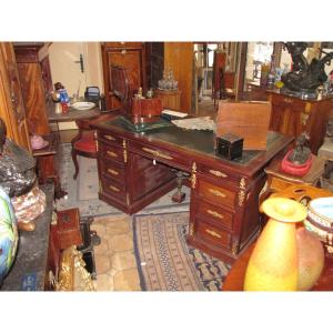 Empire Desk