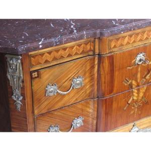 Louis XV-louis XVI Transition Chest Of Drawers
