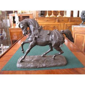 Cheval en bronze