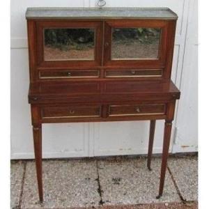 Petit bureau louis XVI