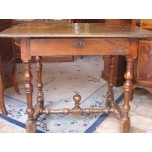 Petite table louis XIII