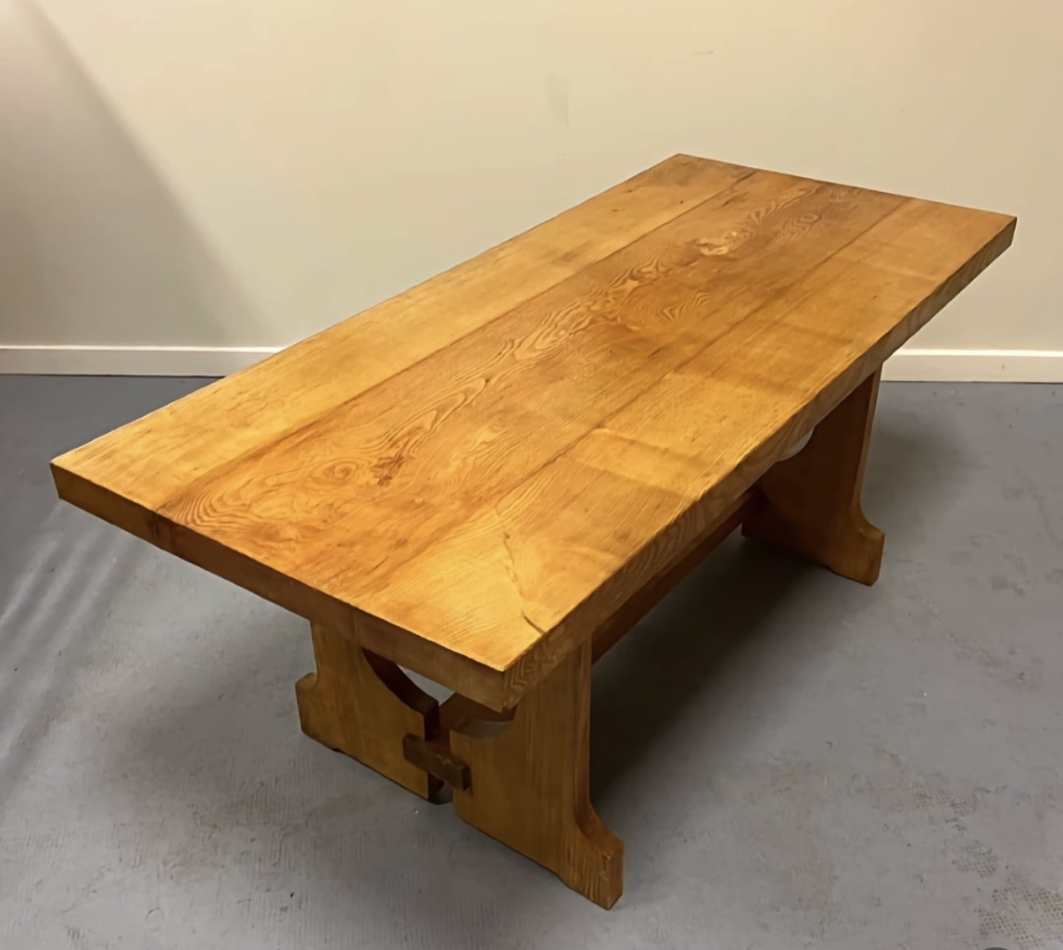 Dining Room Tables
