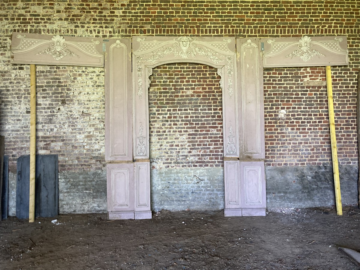 Boiserie 19 eme richement sculptée