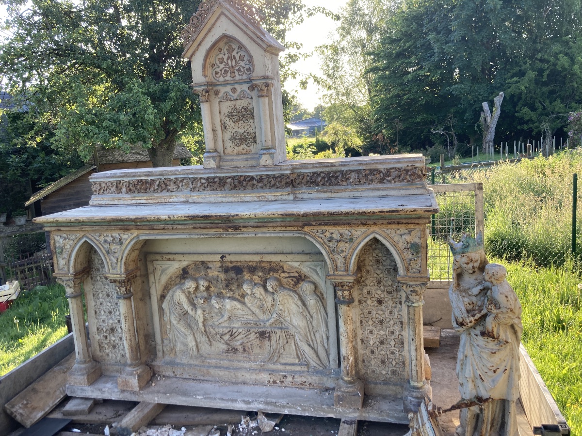 Autel de chapelle en fonte de fer, XIXème. 