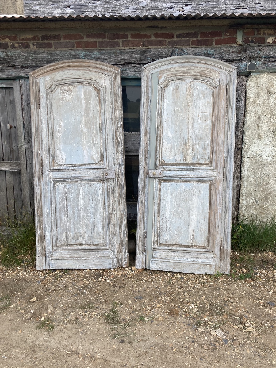 Paire de portes,  XVIIIÈME, en chêne. 
