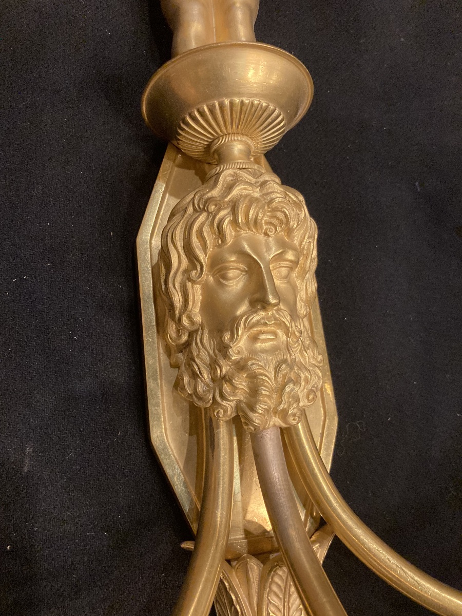 A Lovely Pair Of Bronze Wall Sconces-photo-3