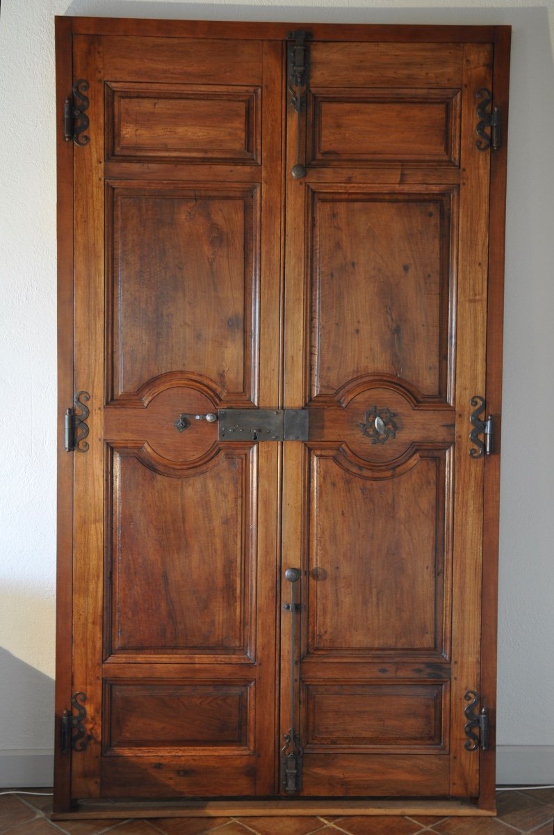 Aixoise Communication Door With Two Leaves In Eighteenth Walnut