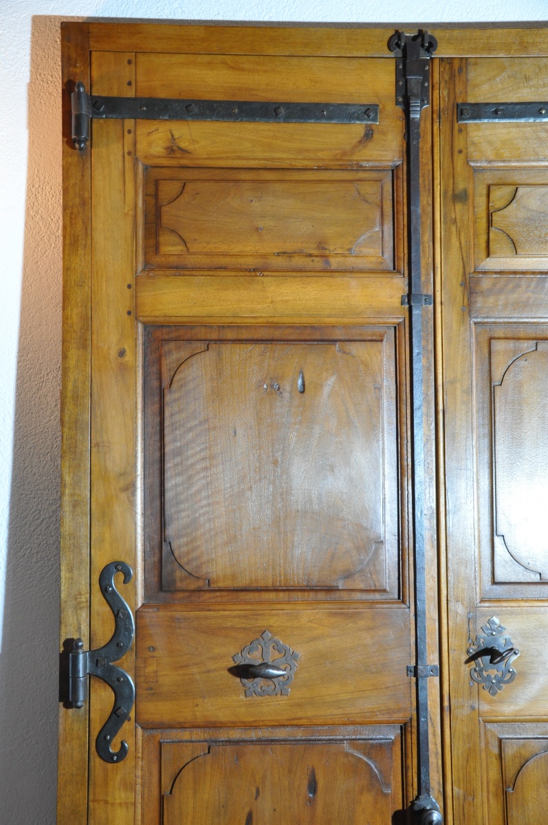 Double-leaf Connecting Door In Two-tone Walnut -photo-2