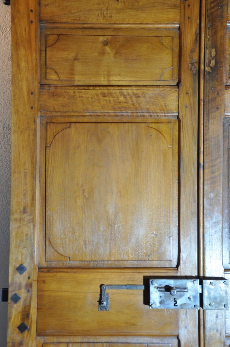 Double-leaf Connecting Door In Two-tone Walnut -photo-3