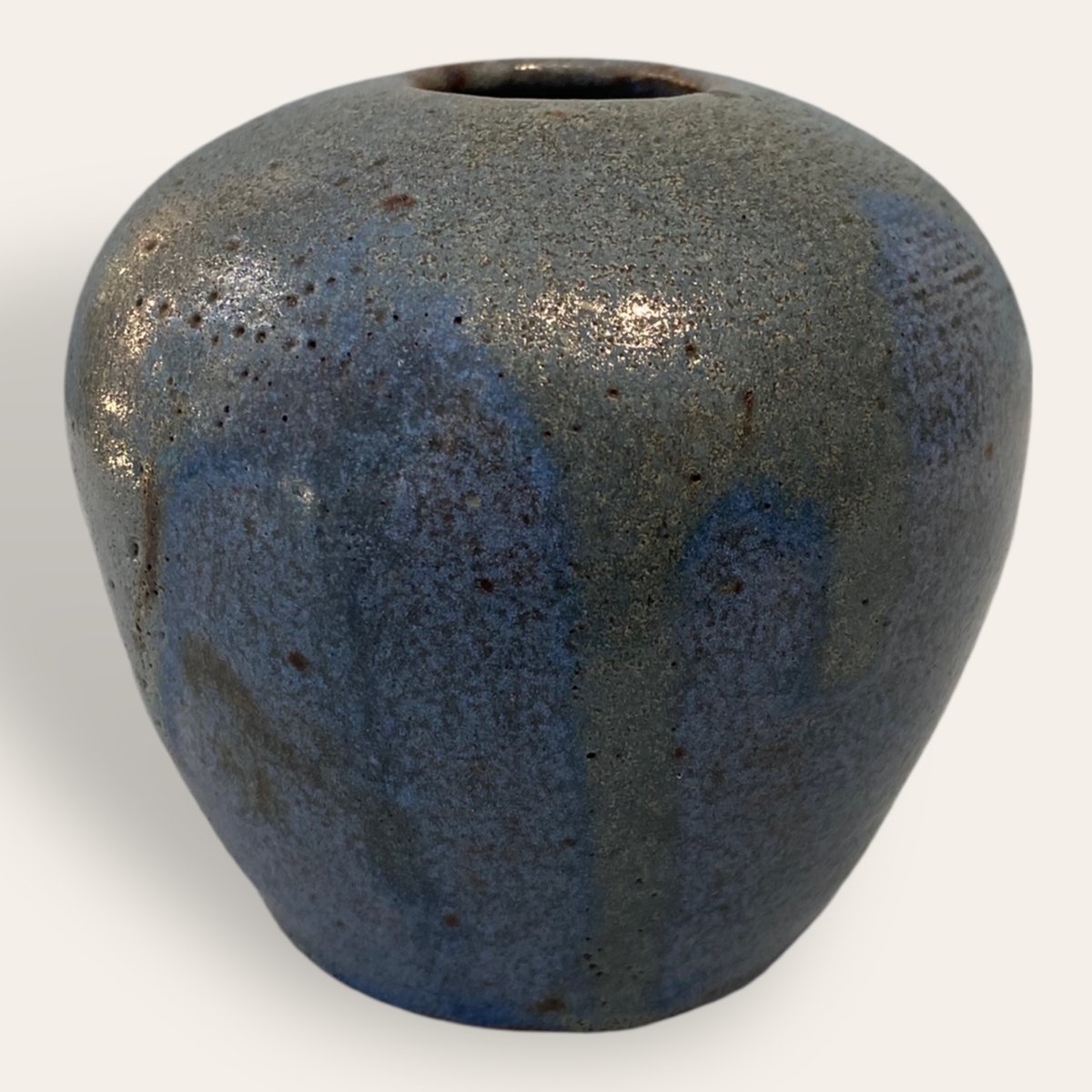 Vase Henri de Vallombreuse. Saint Amand en Puisaye-photo-3