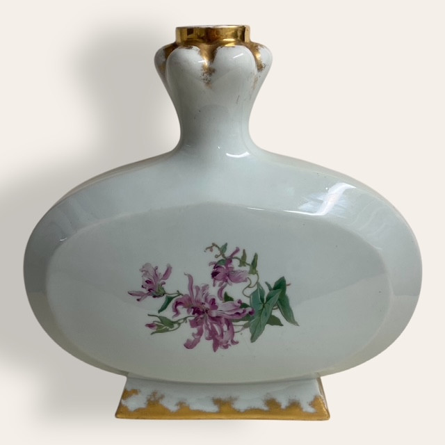 Vase Haviland en porcelaine. Elégante forme chinoise. Décor de canards, bécasses-photo-2