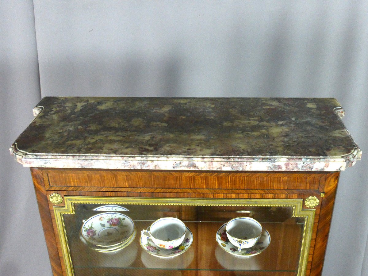Showcase Louis XVI Style-photo-2