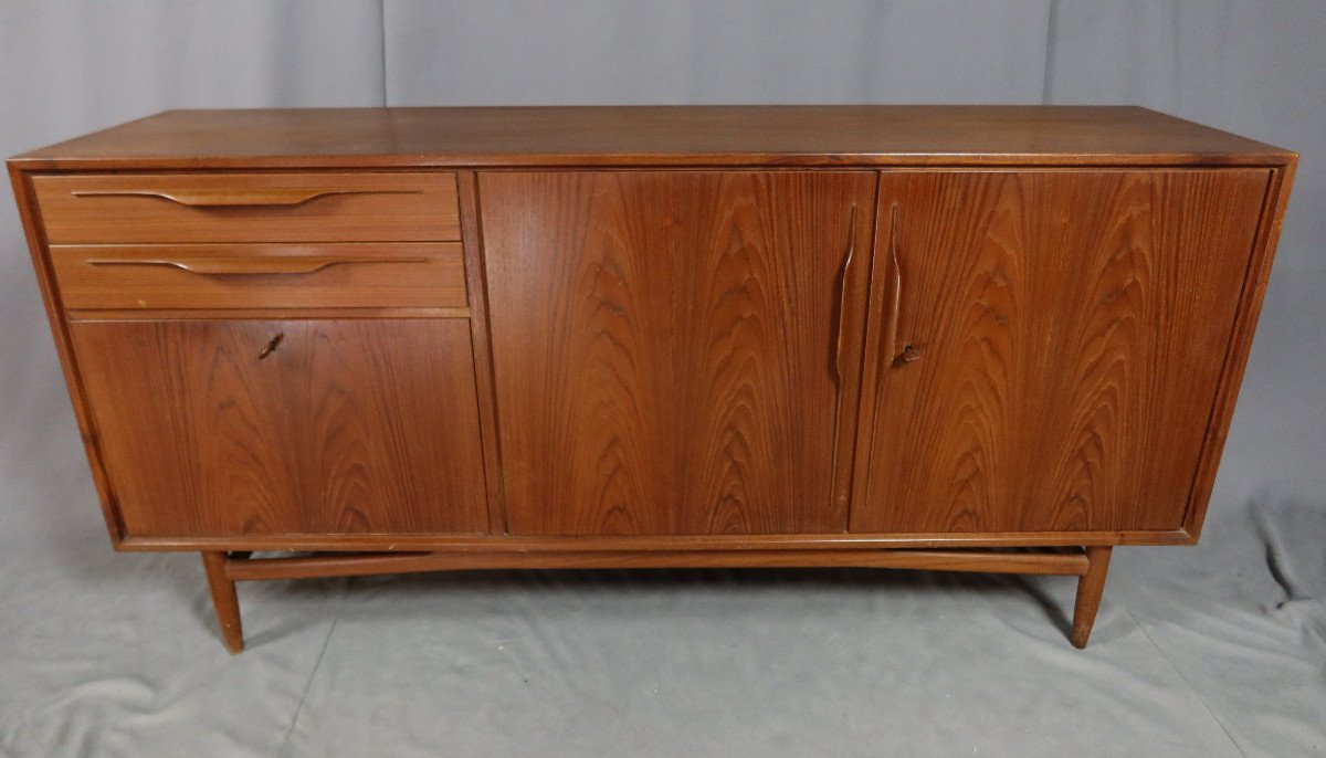 Vintage Sideboard-photo-4