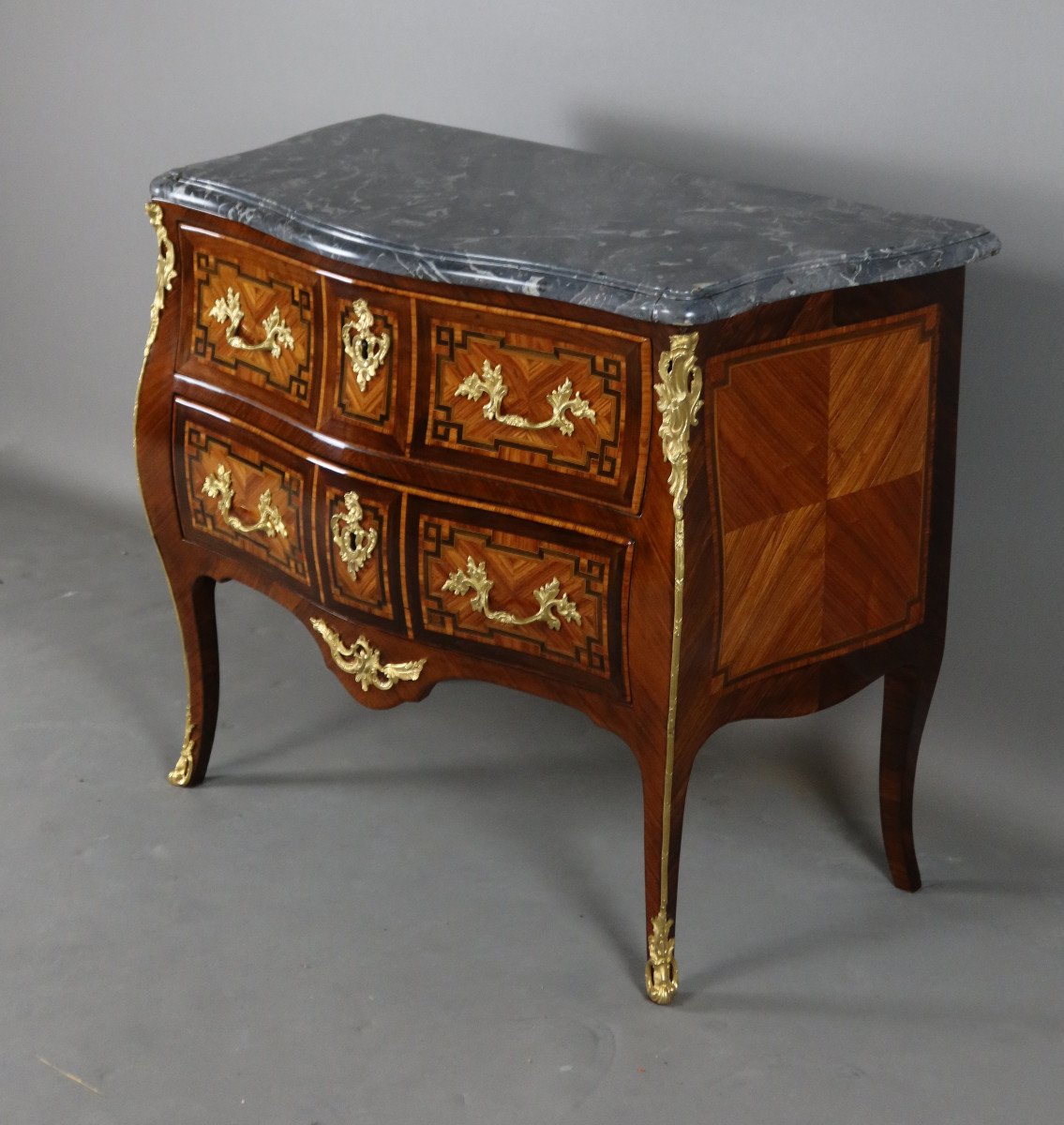 18th Century Chest Of Drawers-photo-2