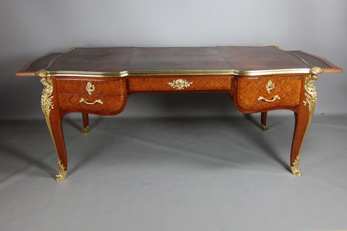 Large Louis XV Desk-photo-4