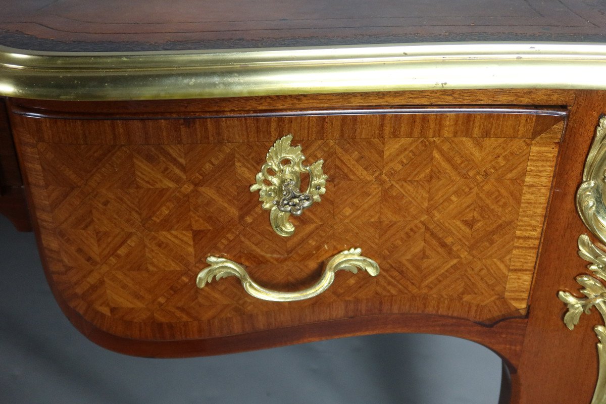 Large Louis XV Desk-photo-1