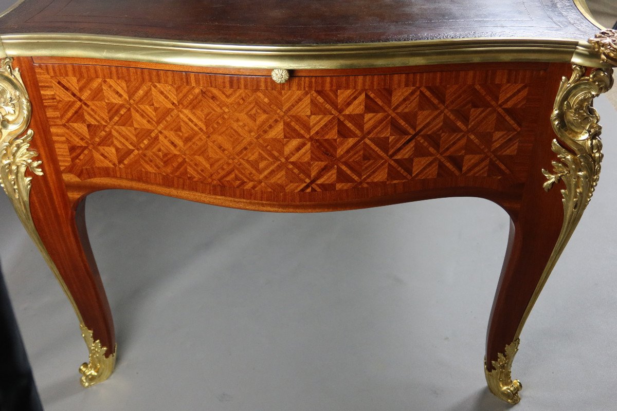 Large Louis XV Desk-photo-5