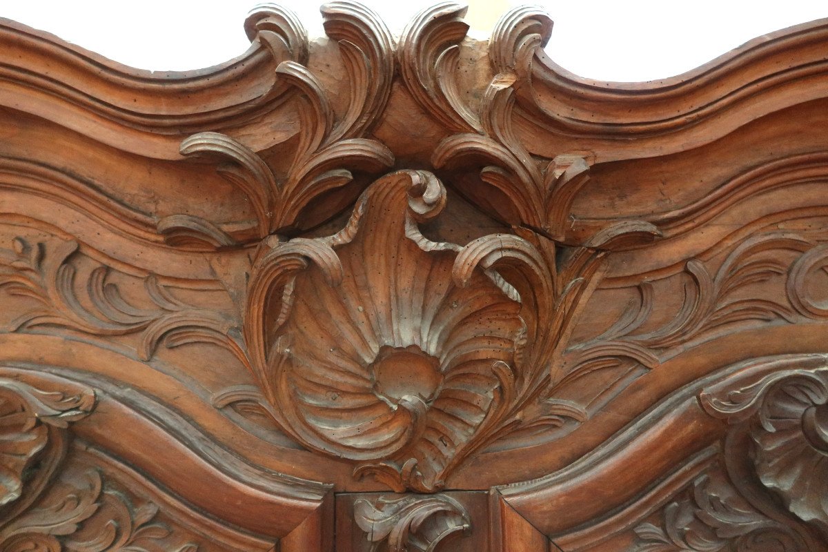 18th Century Lyonnaise Walnut Cabinet-photo-2