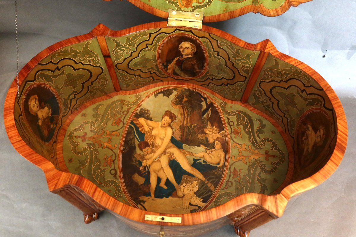 Large Marquetry Box -photo-2