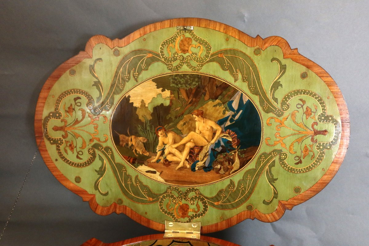 Large Marquetry Box -photo-1