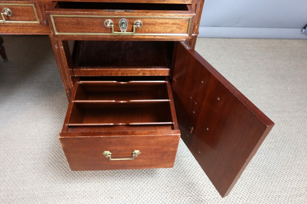 Louis XVI Style Desk-photo-4