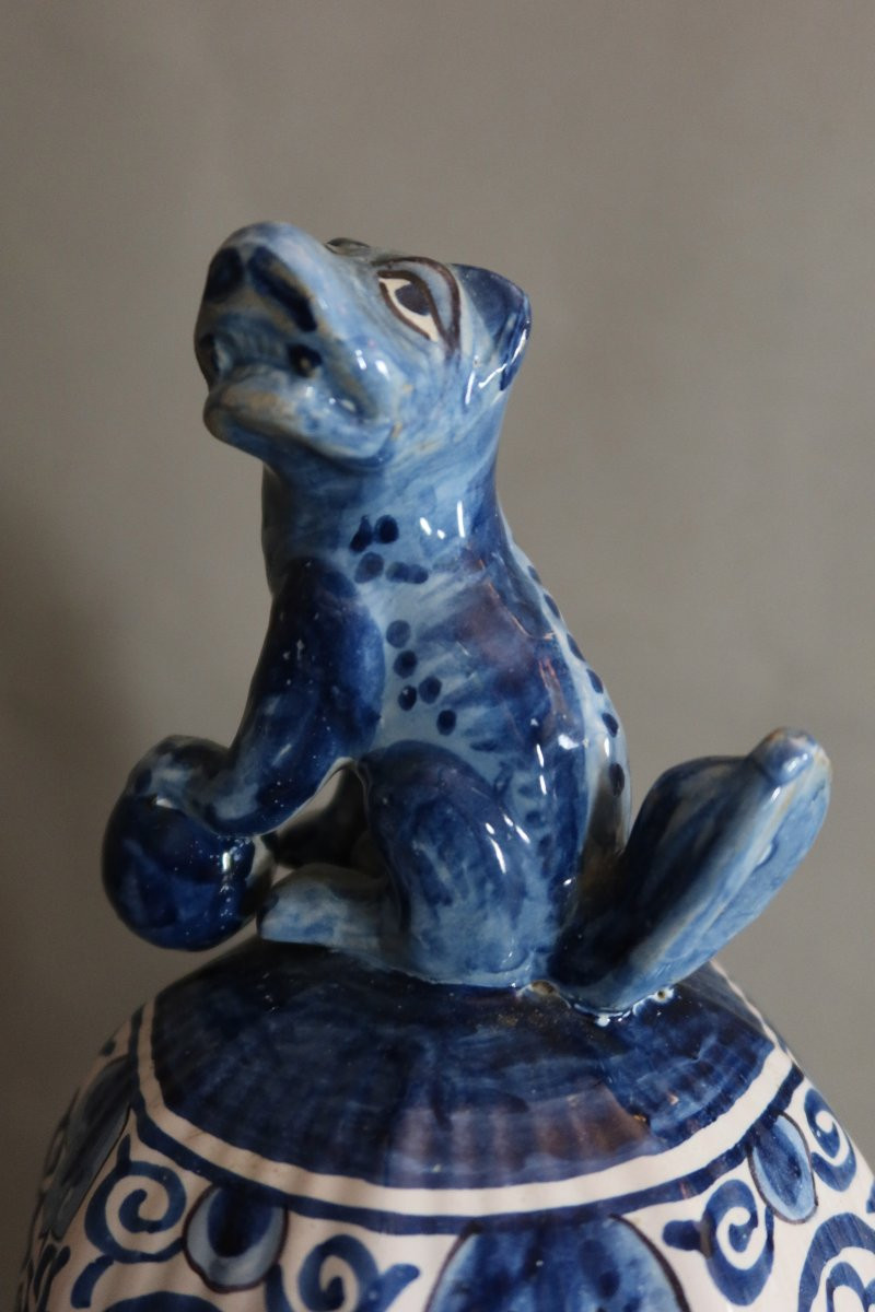 Paire de grandes potiches dans le style de Delft-photo-3