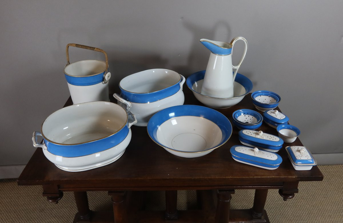 Creil And Montereau Earthenware Toilet Set-photo-2