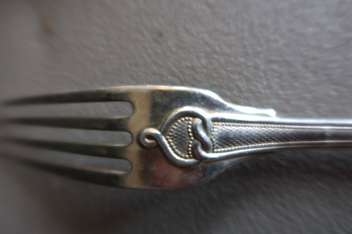 Ménagère en métal argenté 73 pièces dans son coffret -photo-3