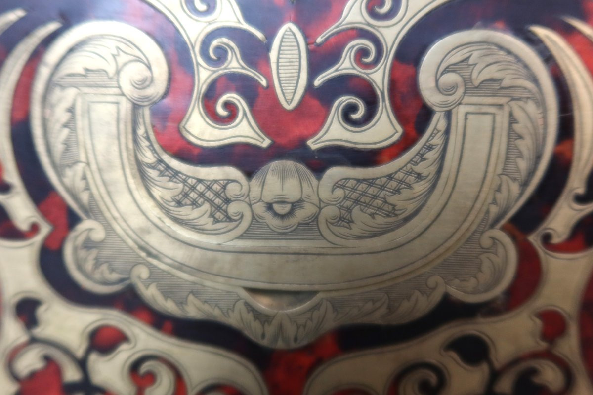 Coffret Boulle et accessoires de toilette en argent massif.-photo-3