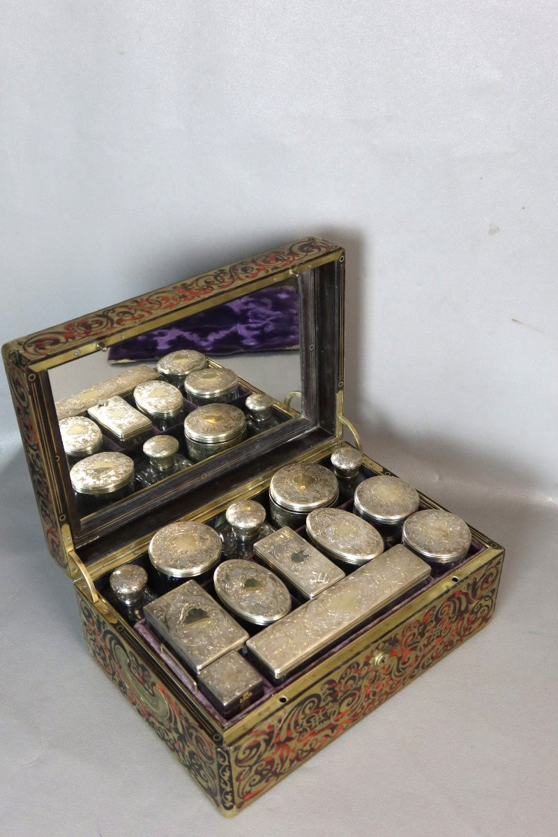 Coffret Boulle et accessoires de toilette en argent massif.-photo-5