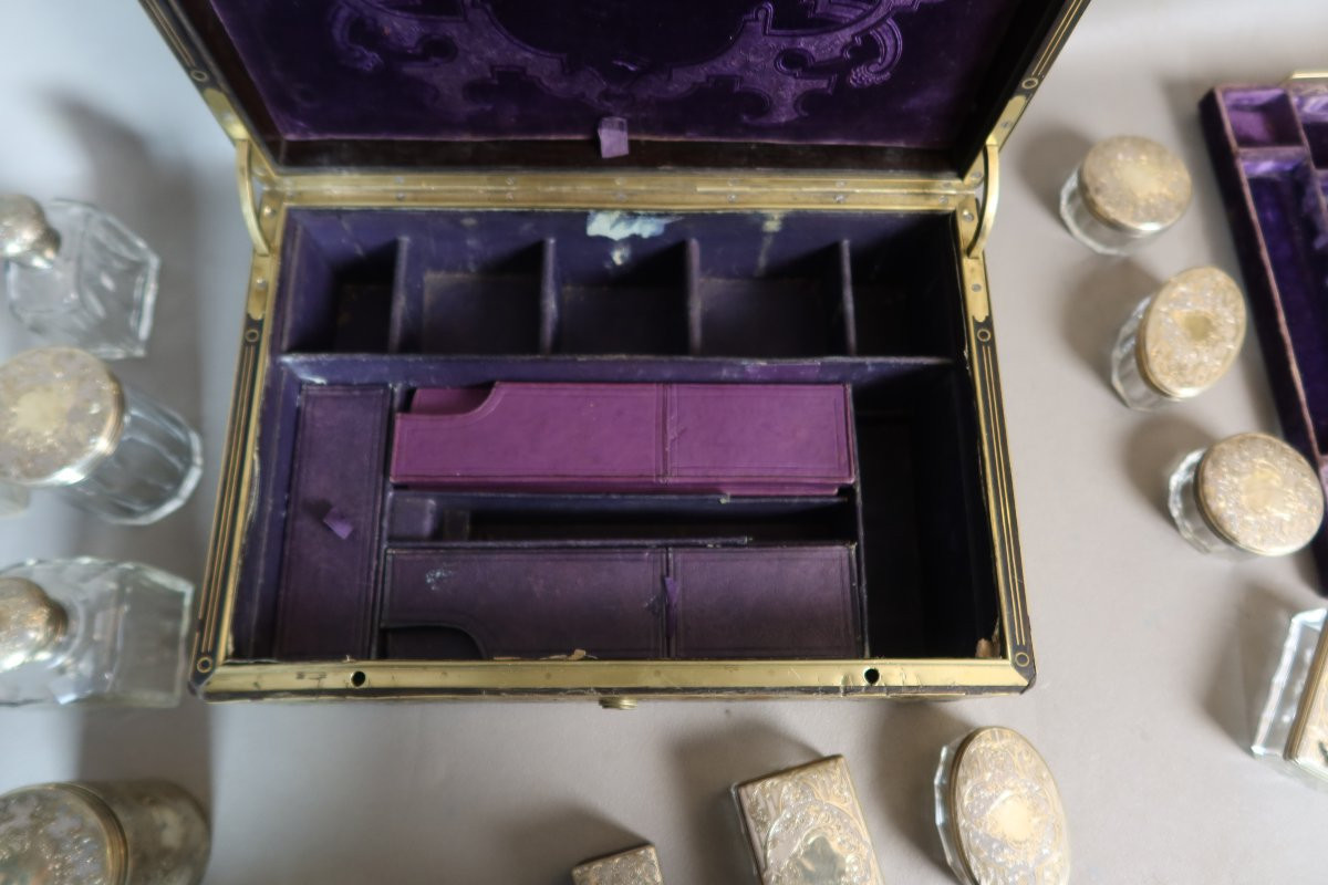 Coffret Boulle et accessoires de toilette en argent massif.-photo-8