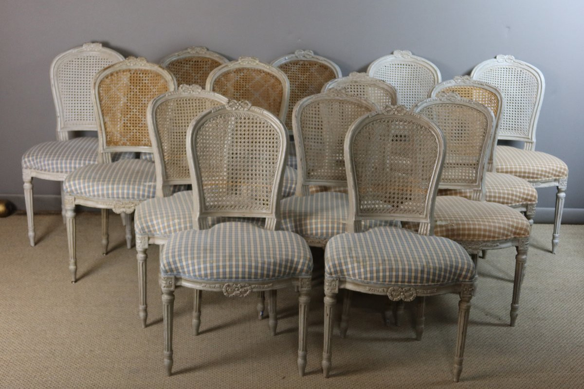 Suite de 14 chaises style Louis XVI-photo-1