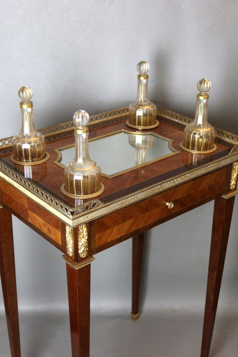 Table de salon et son orfèvrerie Boin-Taburet