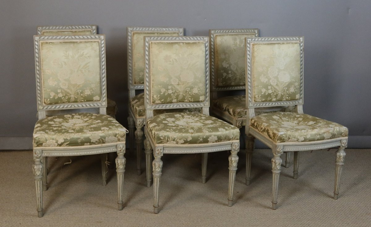 Chairs -photo-1