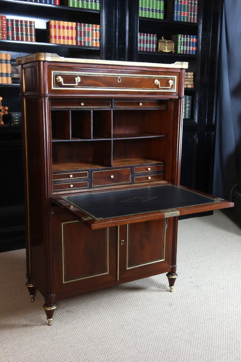 Louis XVI Mahogany Writing Desk-photo-1