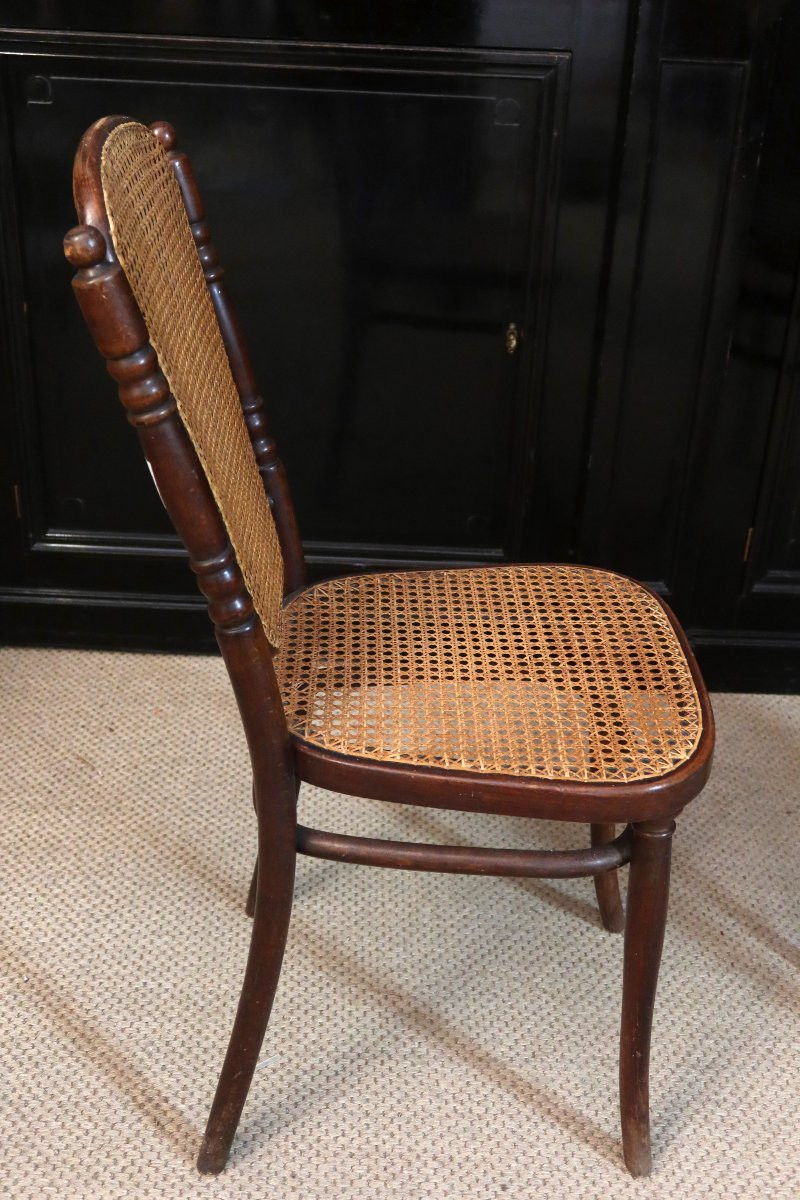 Thonet Cantilever Chairs-photo-1