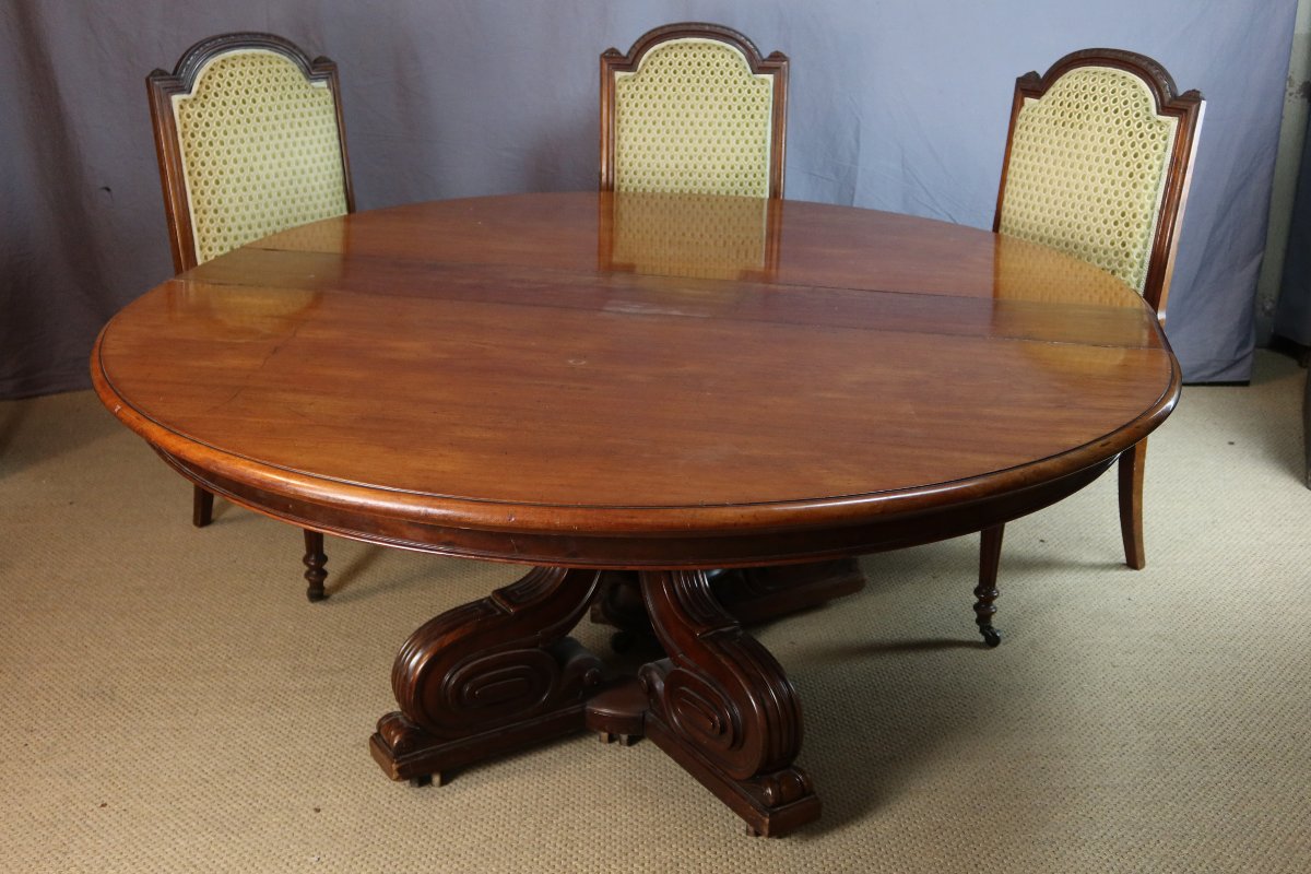 Grande table à allonges estampillée Jeanselme