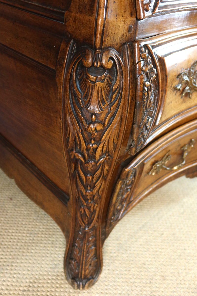 18th-century Lyon Chest Of Drawers-photo-3