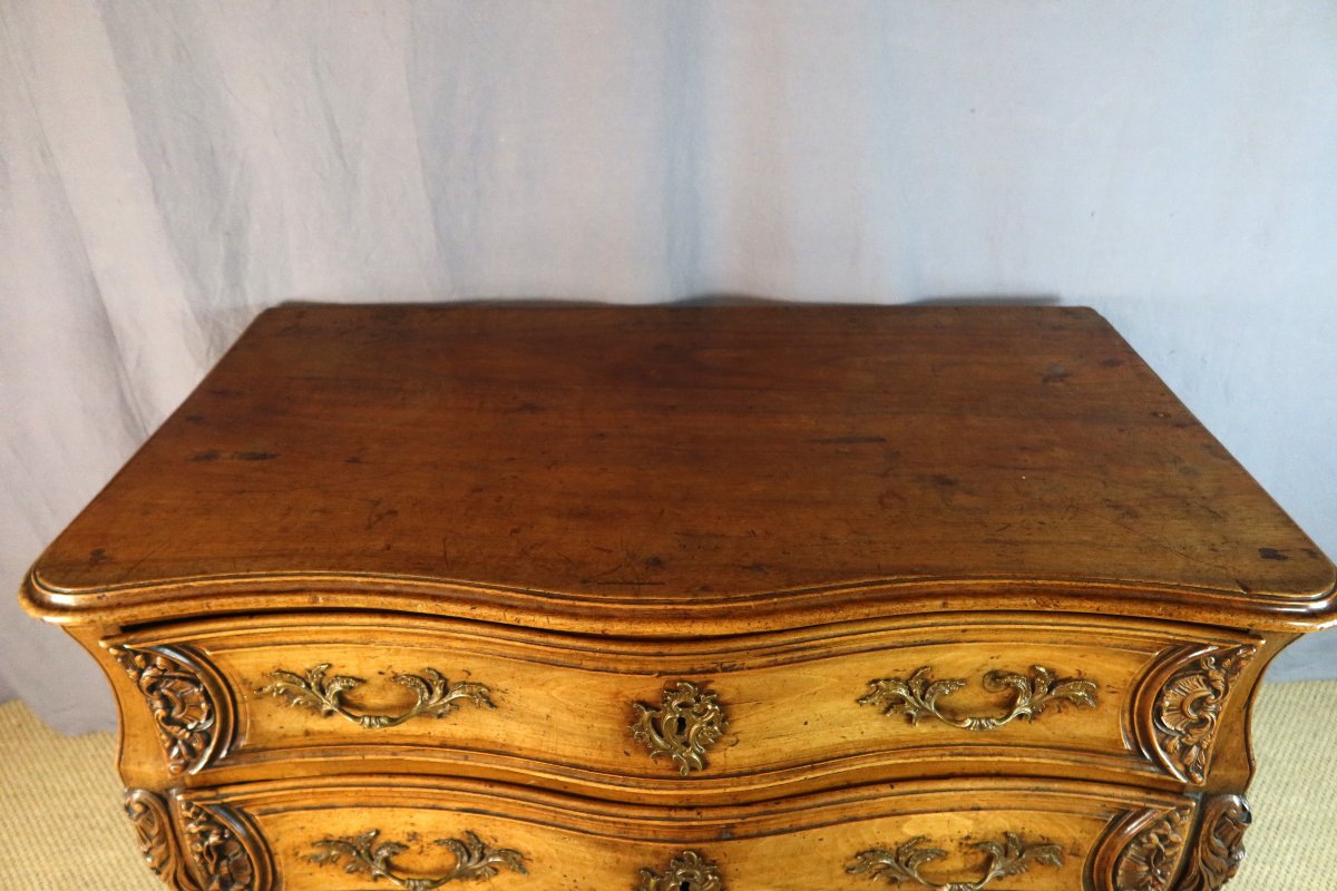 18th-century Lyon Chest Of Drawers-photo-1