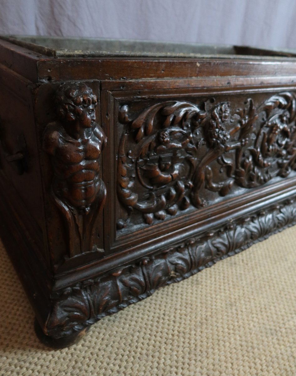 Renaissance Planter -photo-2