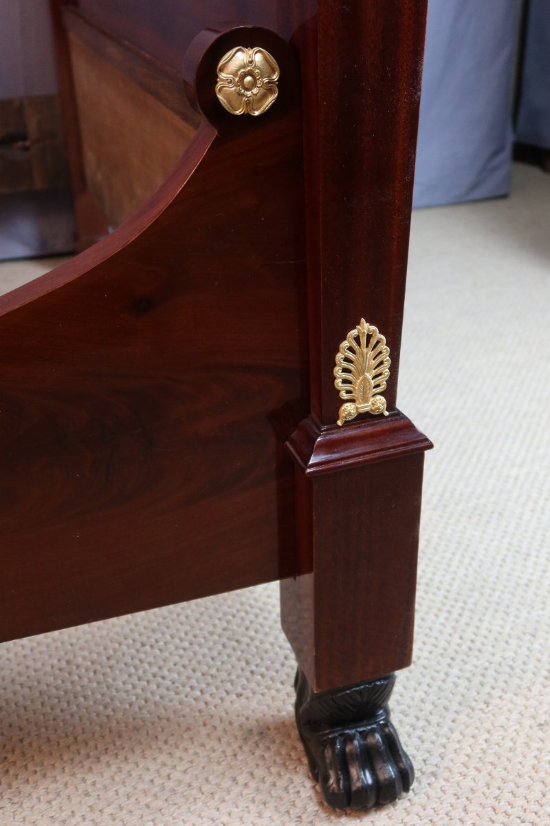 Empire-style Bed-photo-1