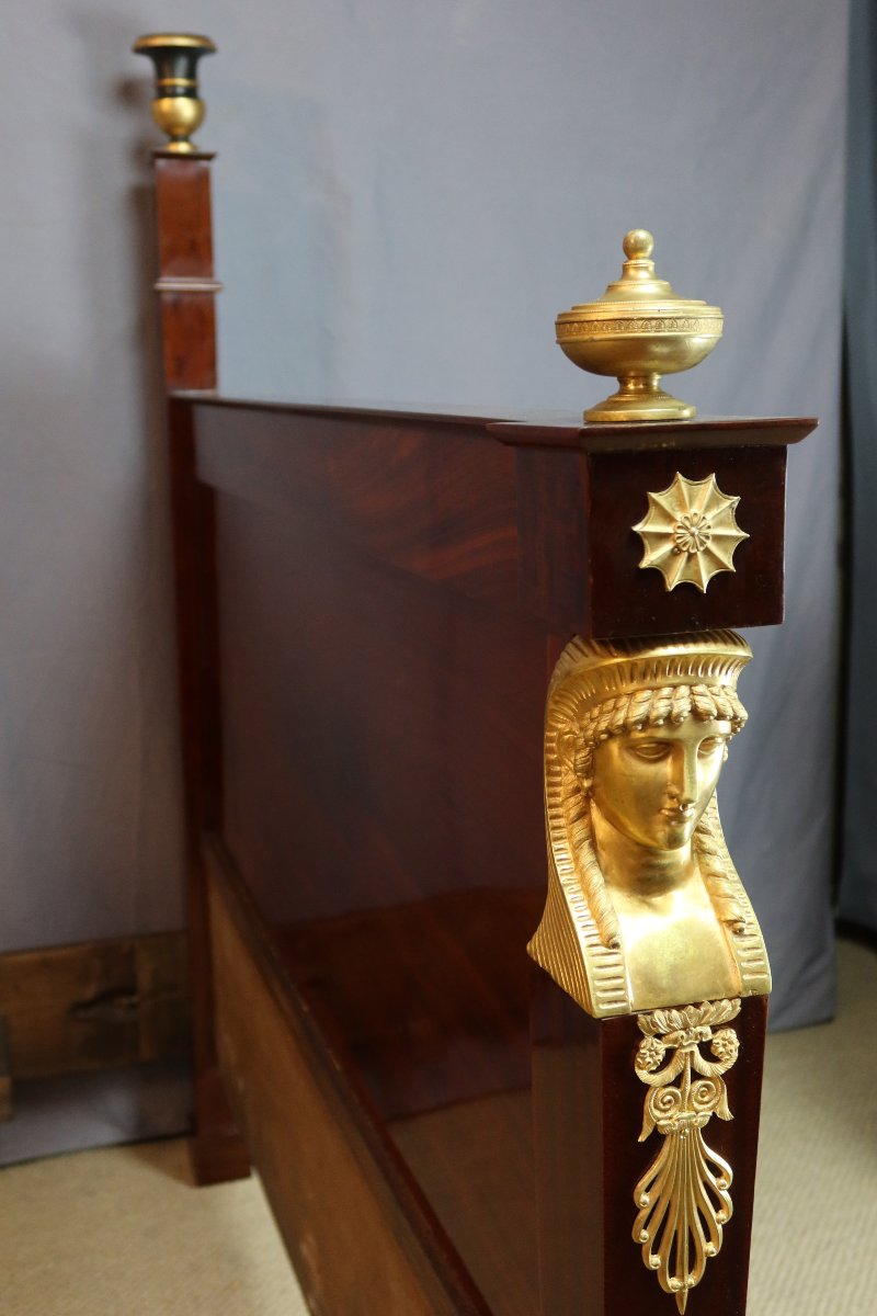 Empire-style Bed-photo-3